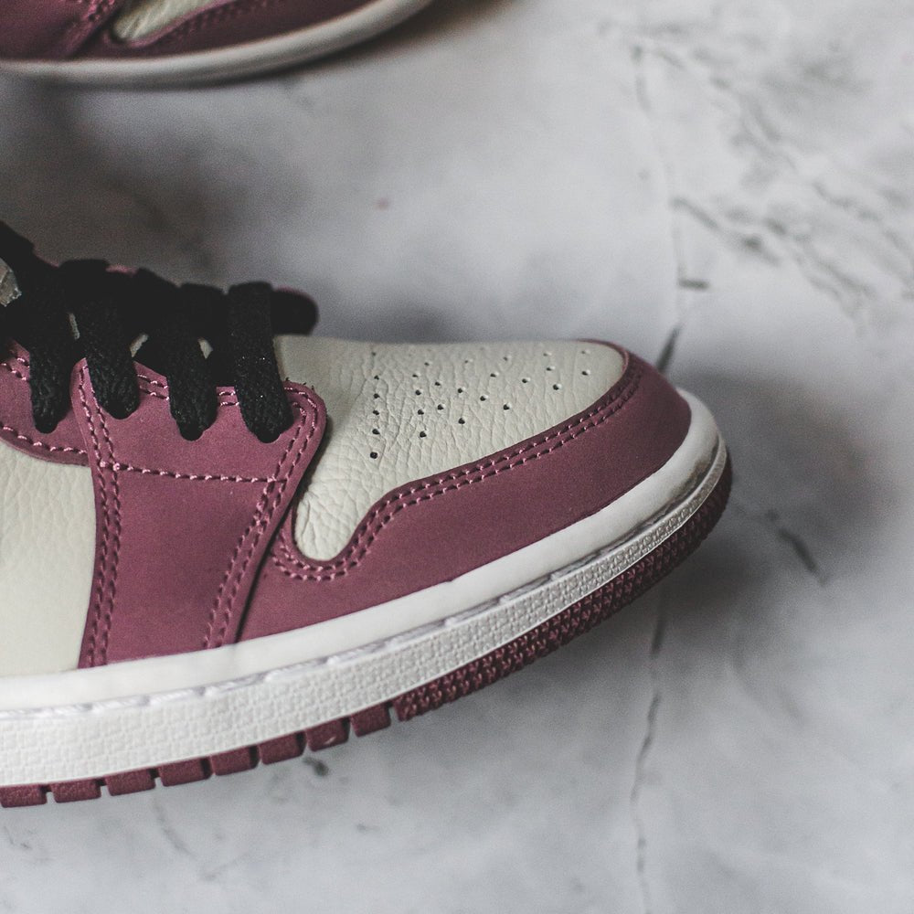 Jordan 1 Mid SE Light Mulberry (W) - Swest Kicks