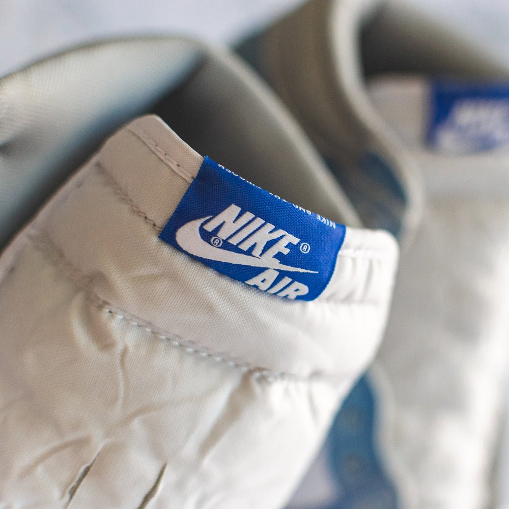 Jordan 1 Retro High OG Hyper Royal - Swest Kicks