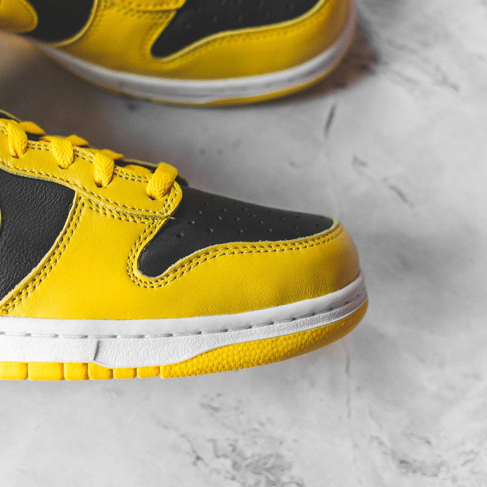 Nike Dunk High Varsity Maize - Swest Kicks