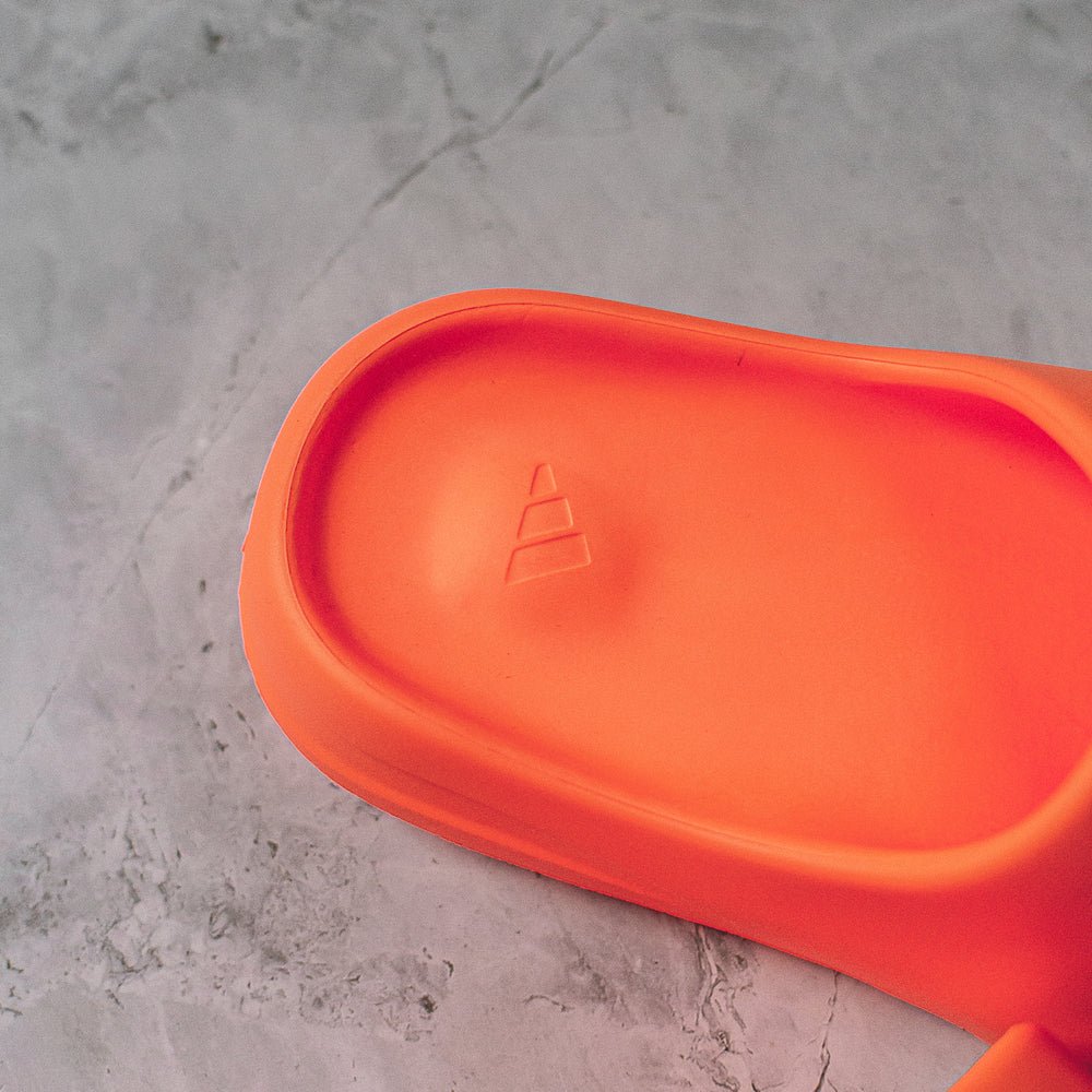 Yeezy Slide Enflame Orange - Swest Kicks