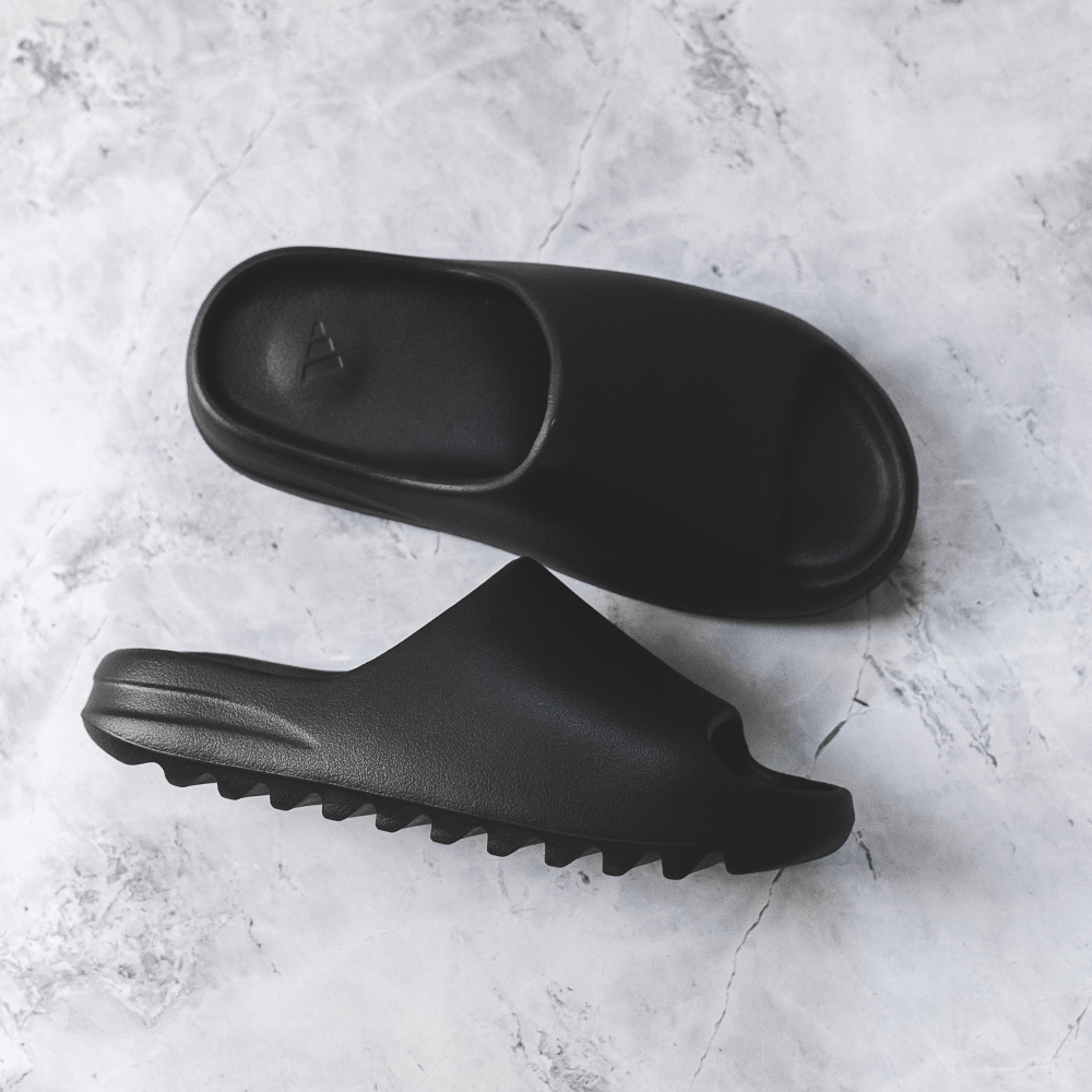 Yeezy Slide Onyx - Swest Kicks