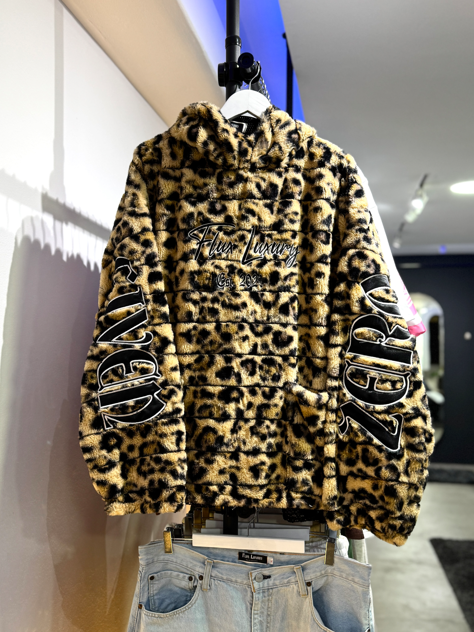 週末限定値下LeopardRoseflowermotifknitcardigan Sold out