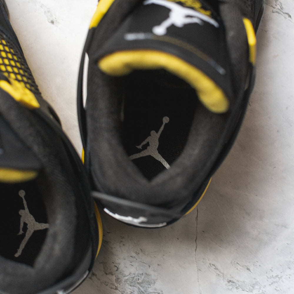 Jordan 4 Retro Thunder (2023) – Swest Kicks