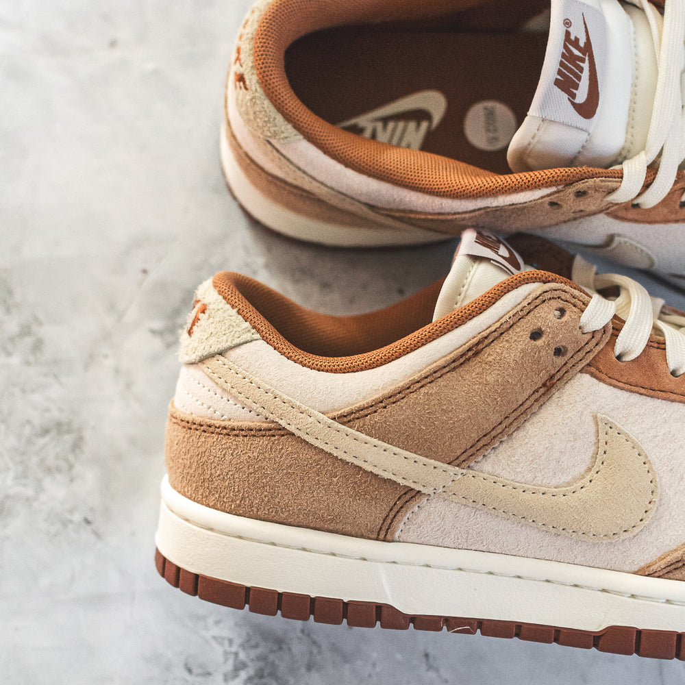 nike dunk curry stockx