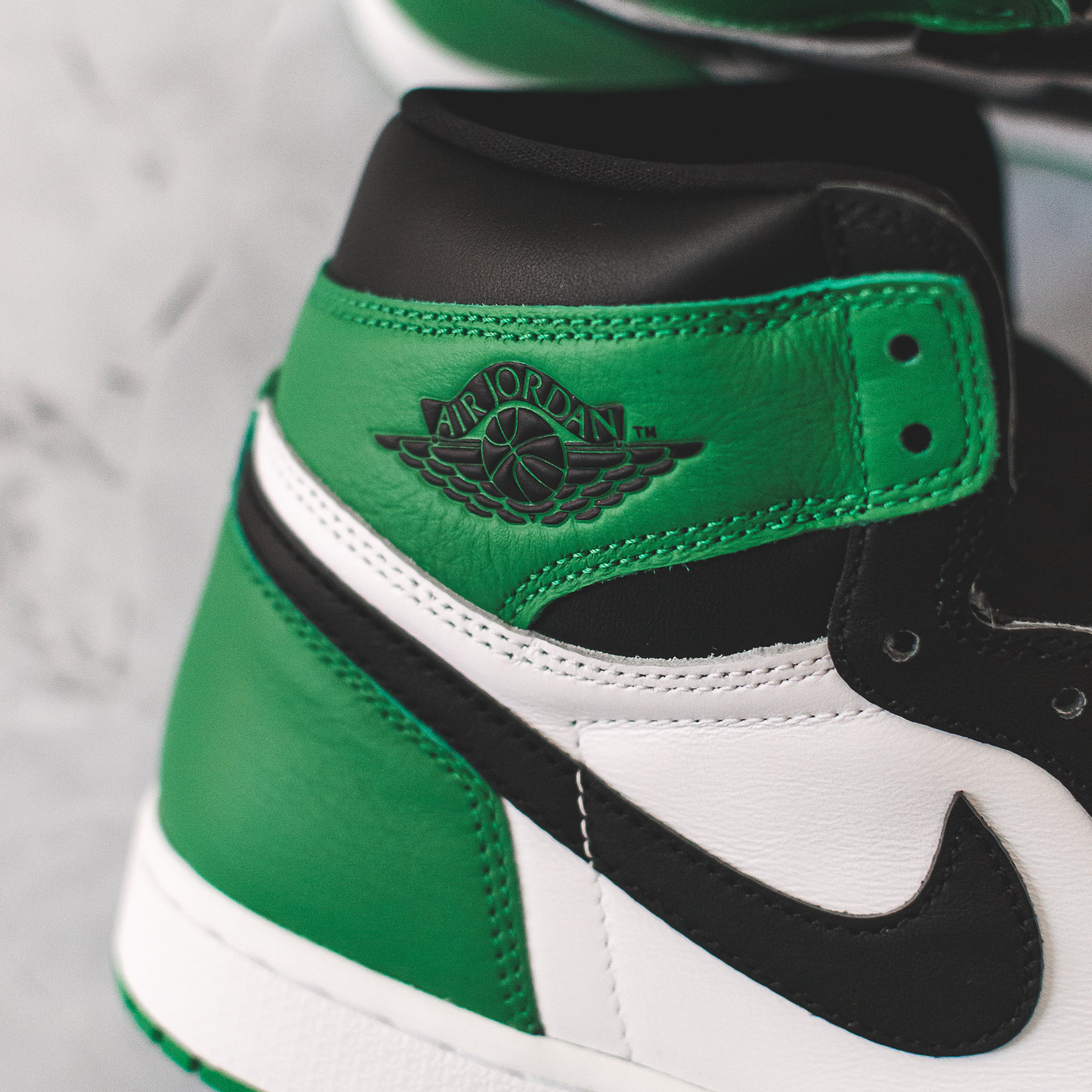 Jordan 1 Retro High OG Lucky Green – Swest Kicks