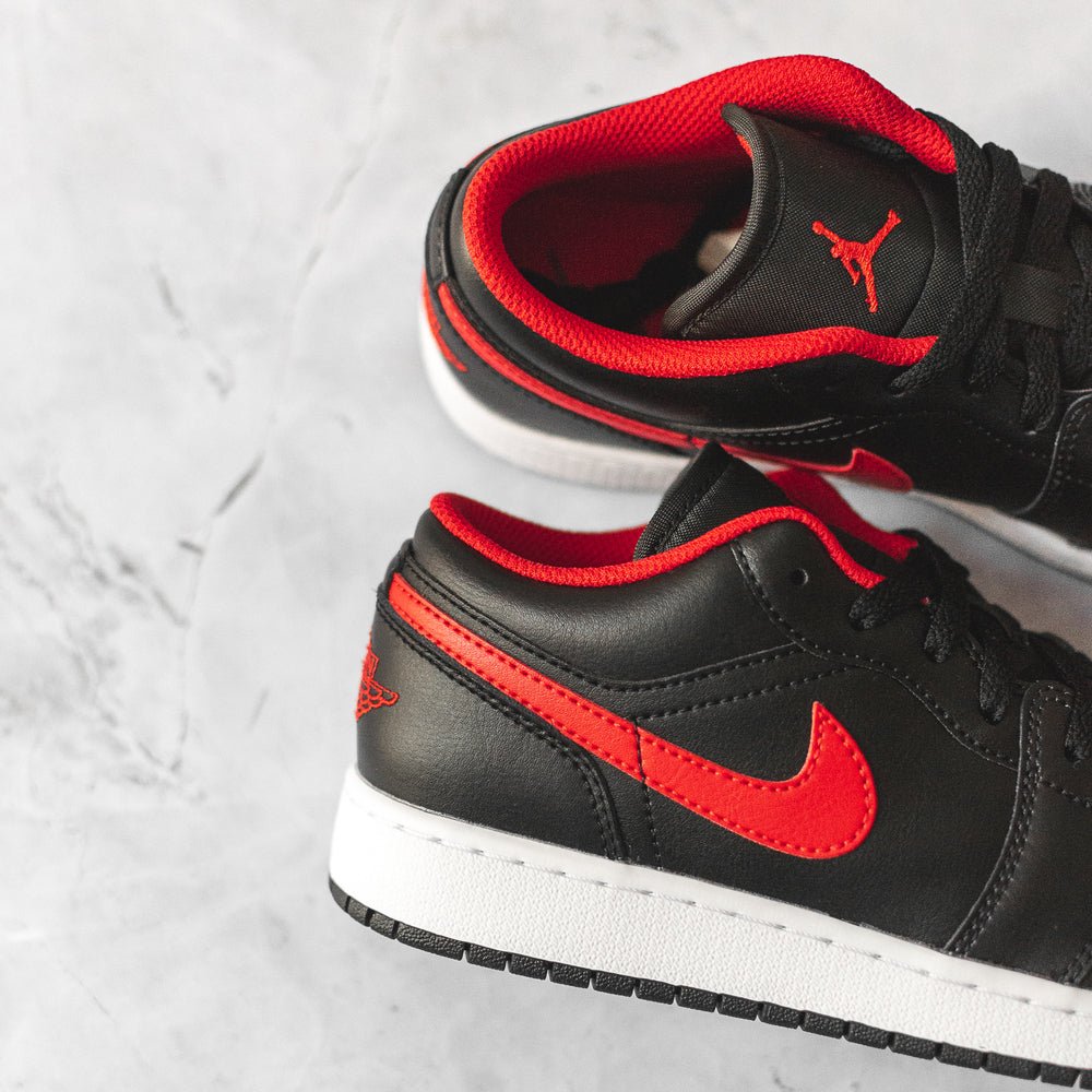 Jordan 1 Low White Toe (GS) – Swest Kicks