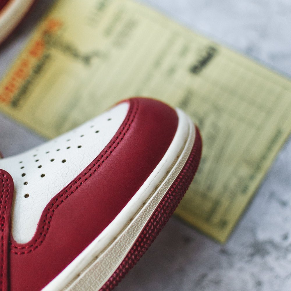 Jordan 1 Retro High OG Chicago Lost and Found – Swest Kicks