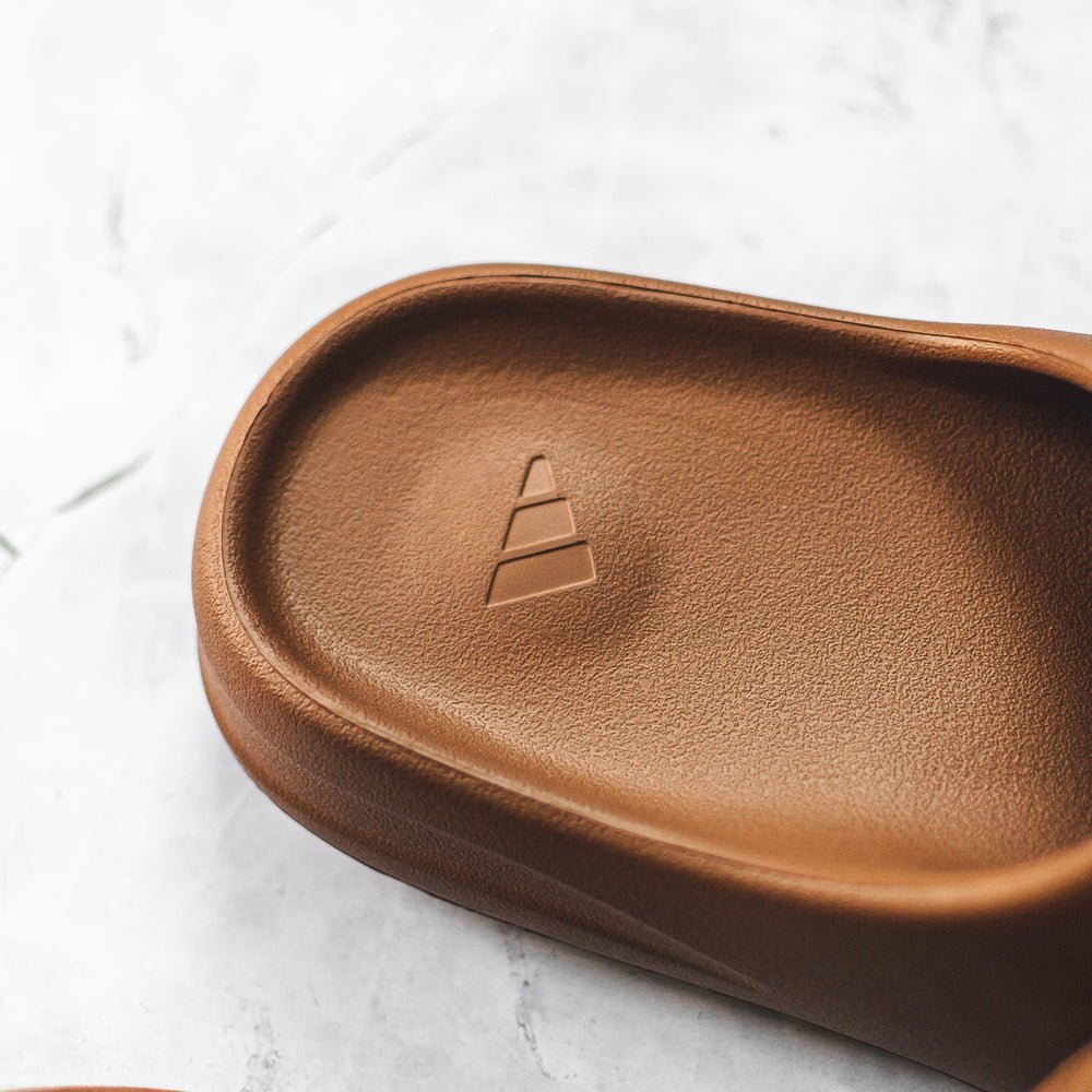 Yeezy Slide Flax – Swest Kicks