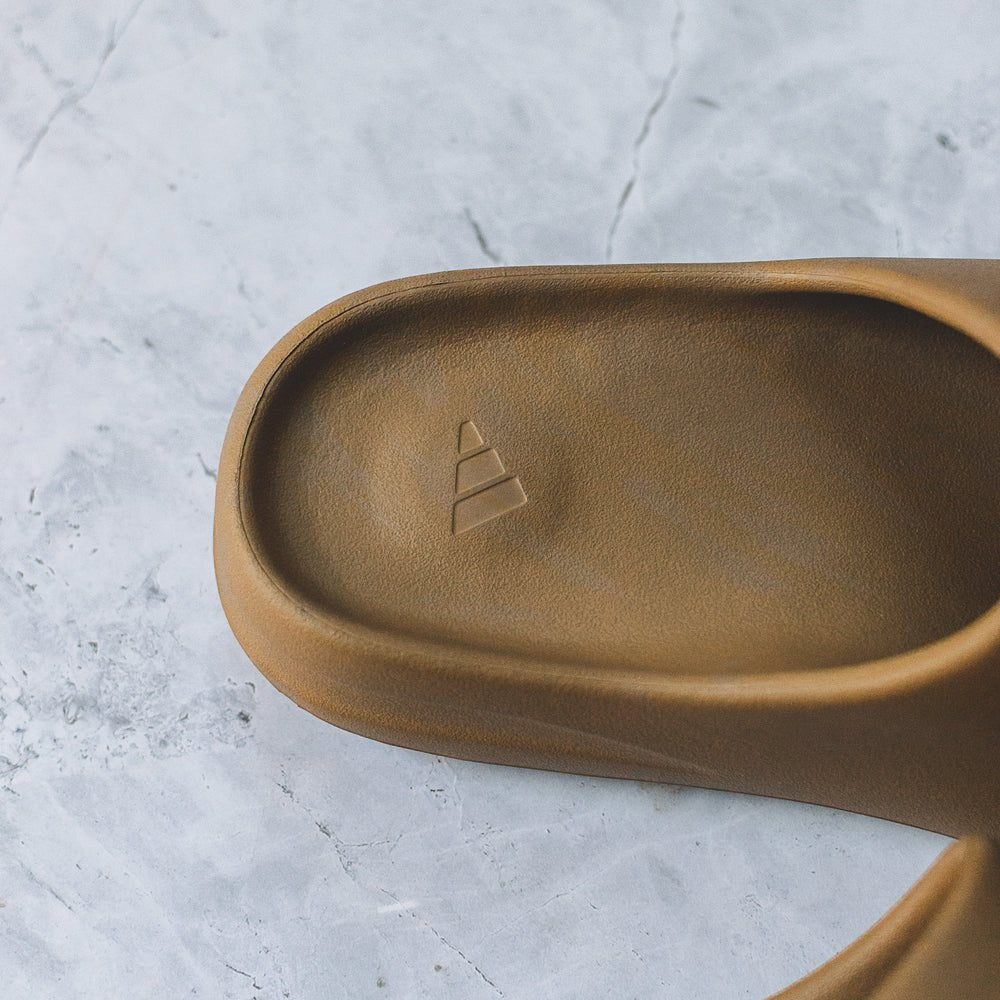 apricot yeezy slides